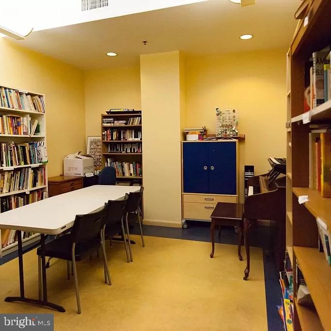 SILVER SPRING - Residential