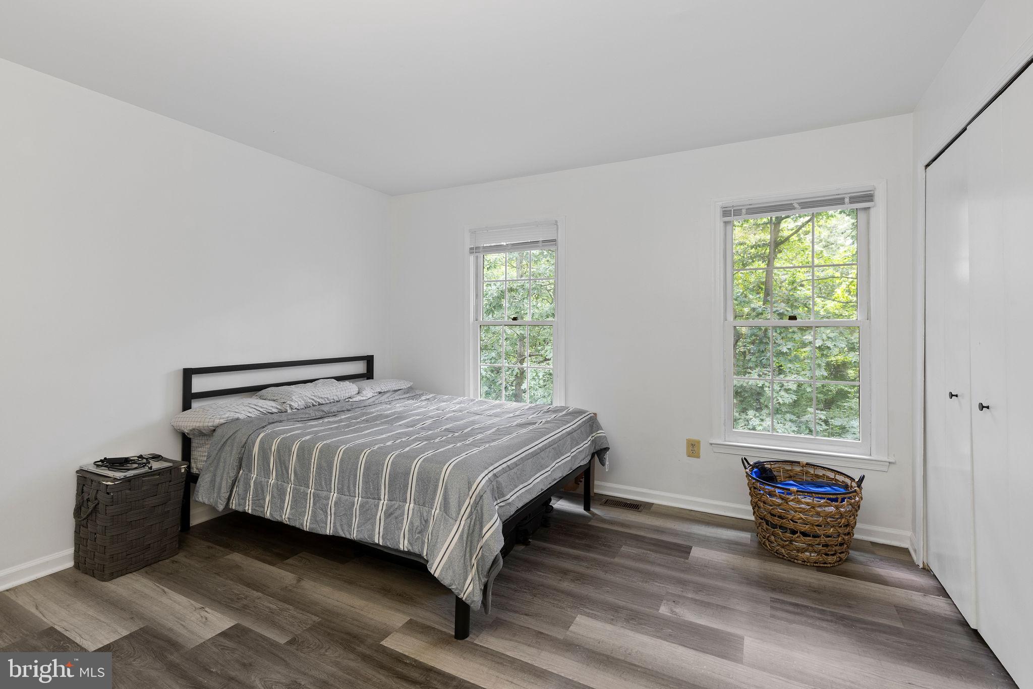 SILVER SPRING CNTRY CLUB - Residential