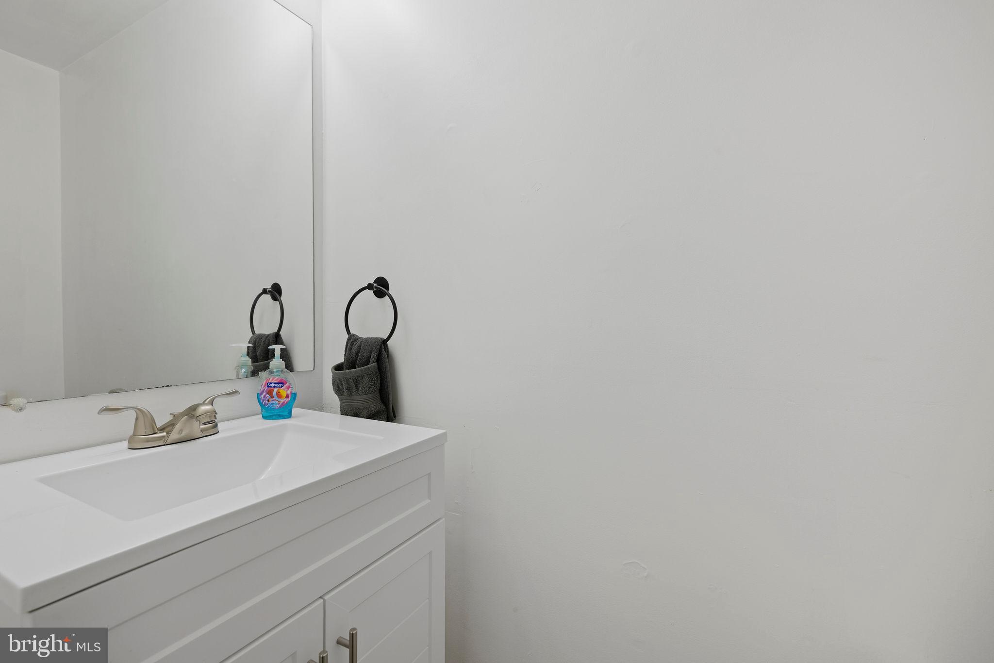 SILVER SPRING CNTRY CLUB - Residential