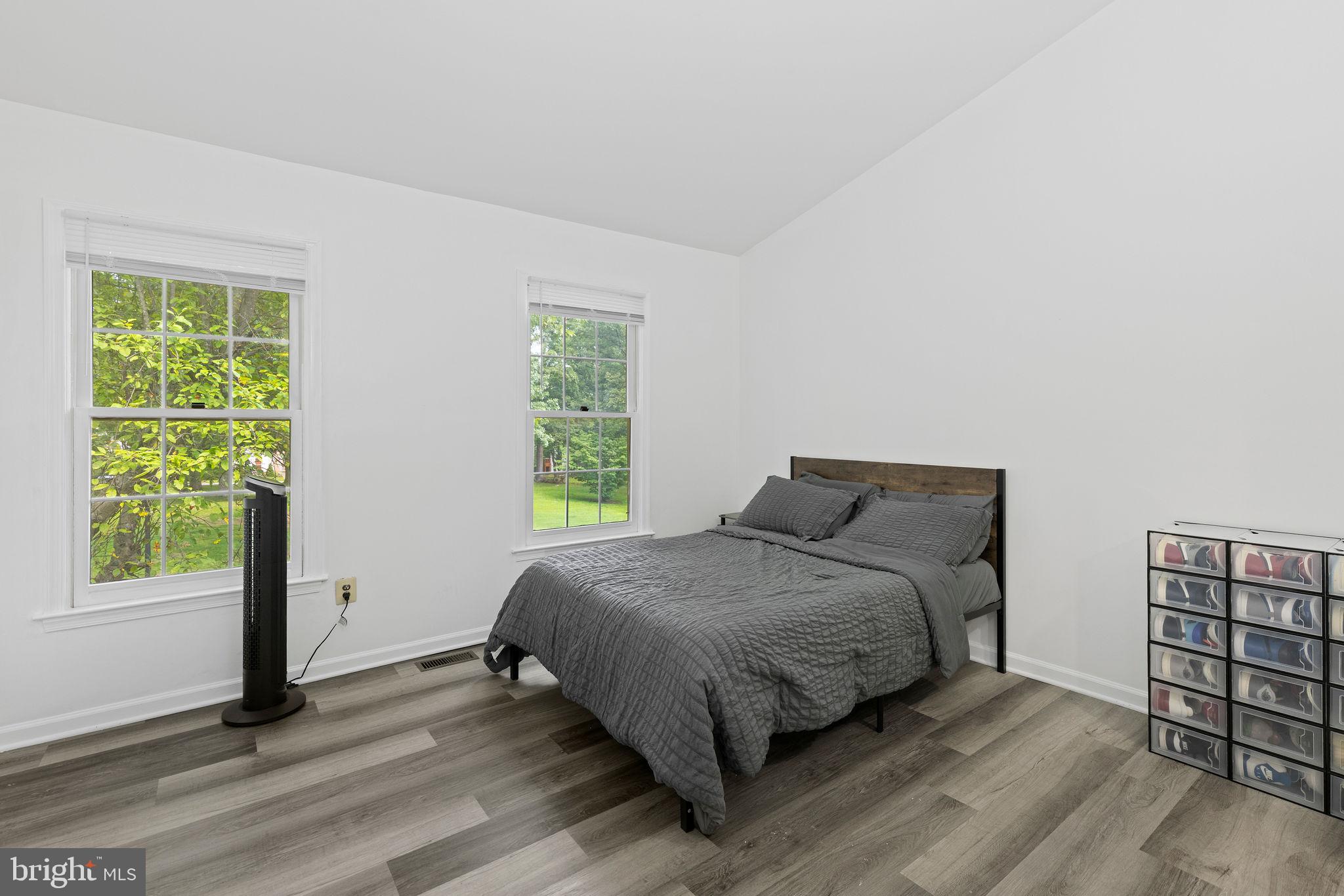 SILVER SPRING CNTRY CLUB - Residential