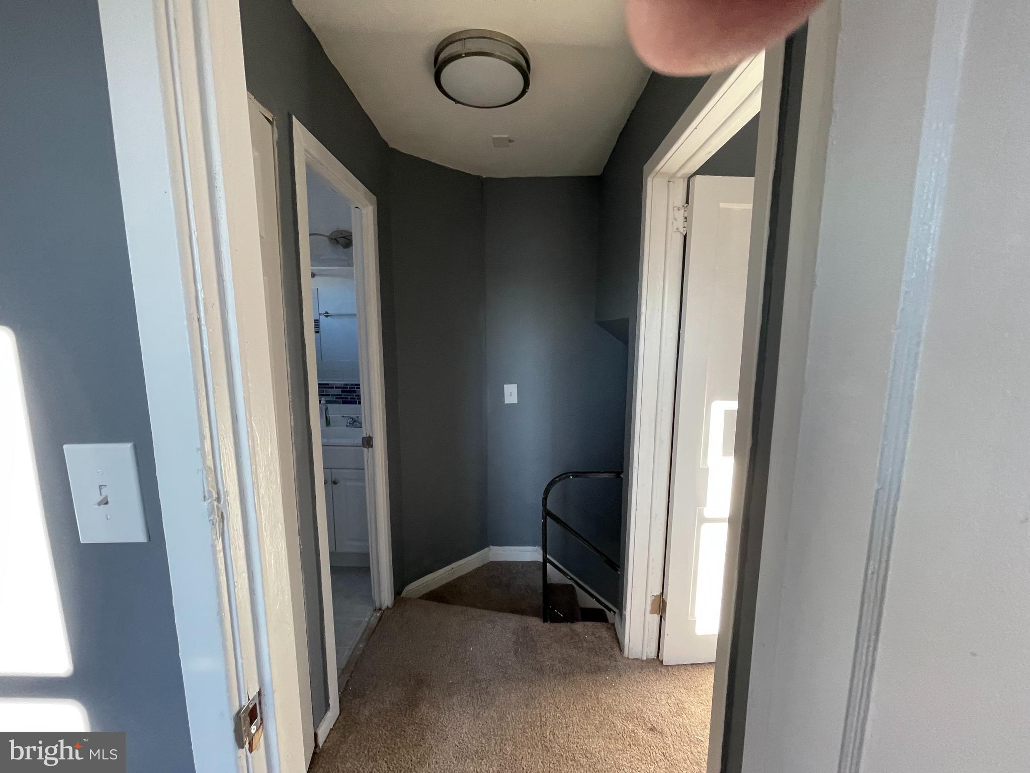 IVERSON SQUARE CONDOMINIUM - Residential