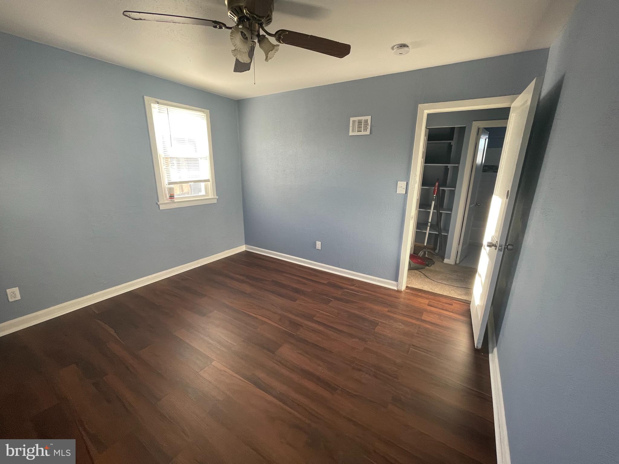 IVERSON SQUARE CONDOMINIUM - Residential