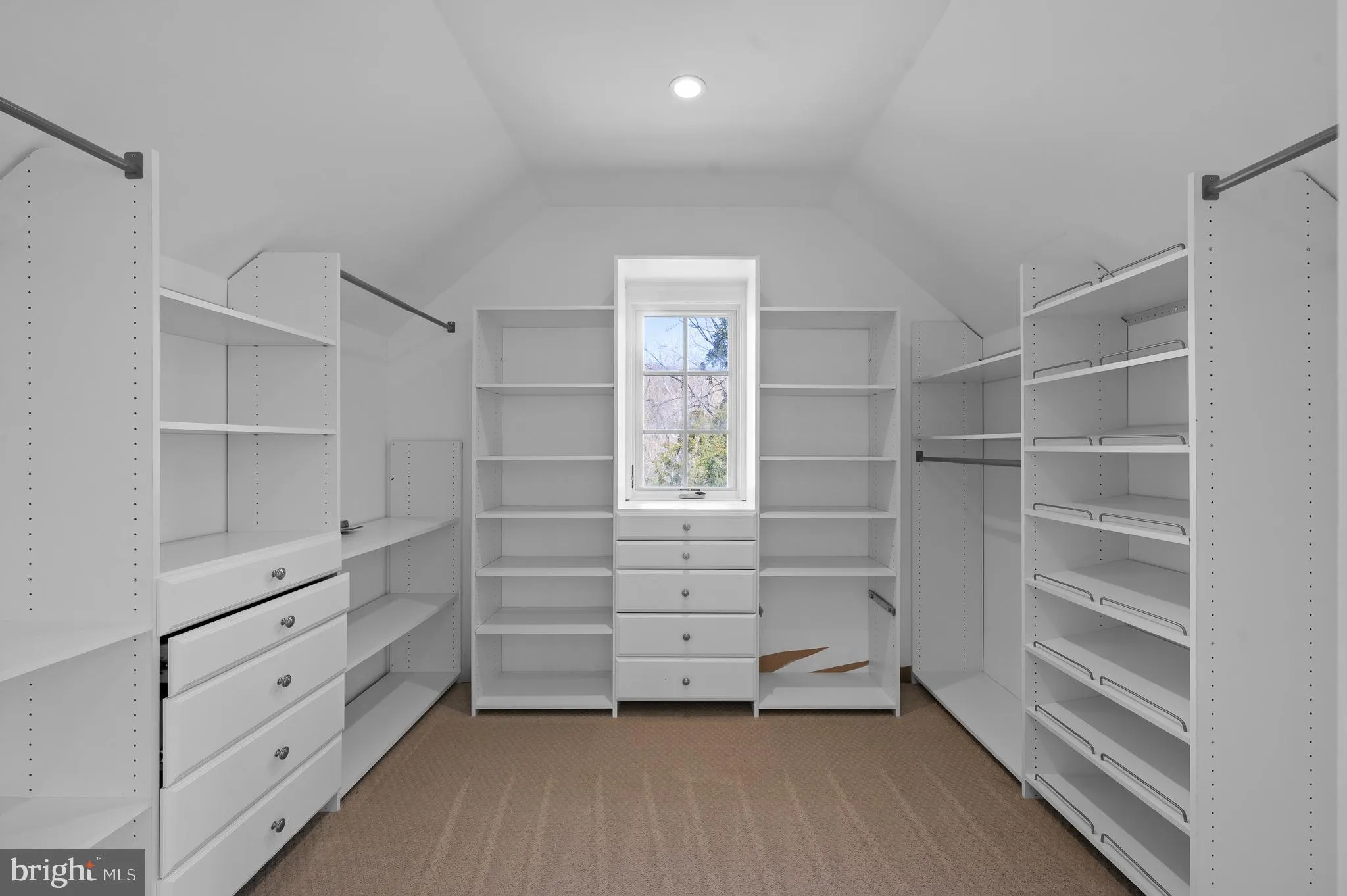 Malvern, Pennsylvania 19355, United States, 4 Bedrooms Bedrooms, ,5 BathroomsBathrooms,Residential,Active,103977