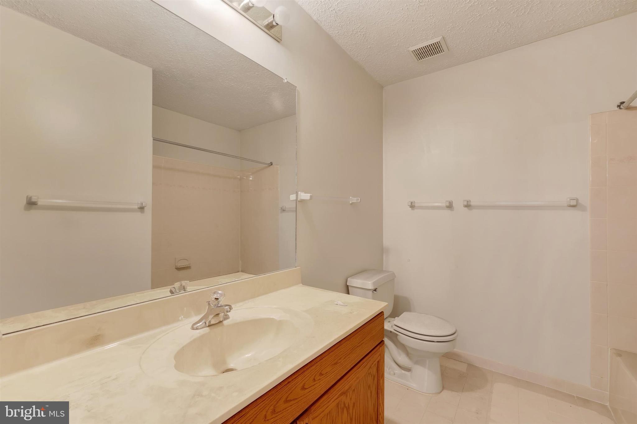 SWANSON CREEK LANDING - Residential