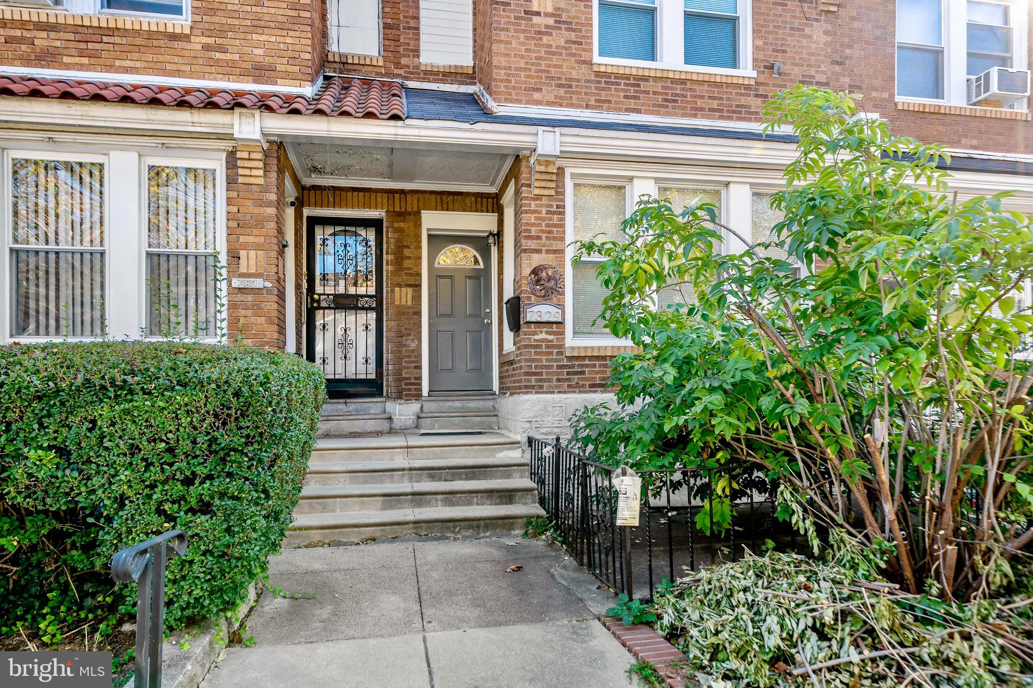WEST OAK LANE - Residential Lease