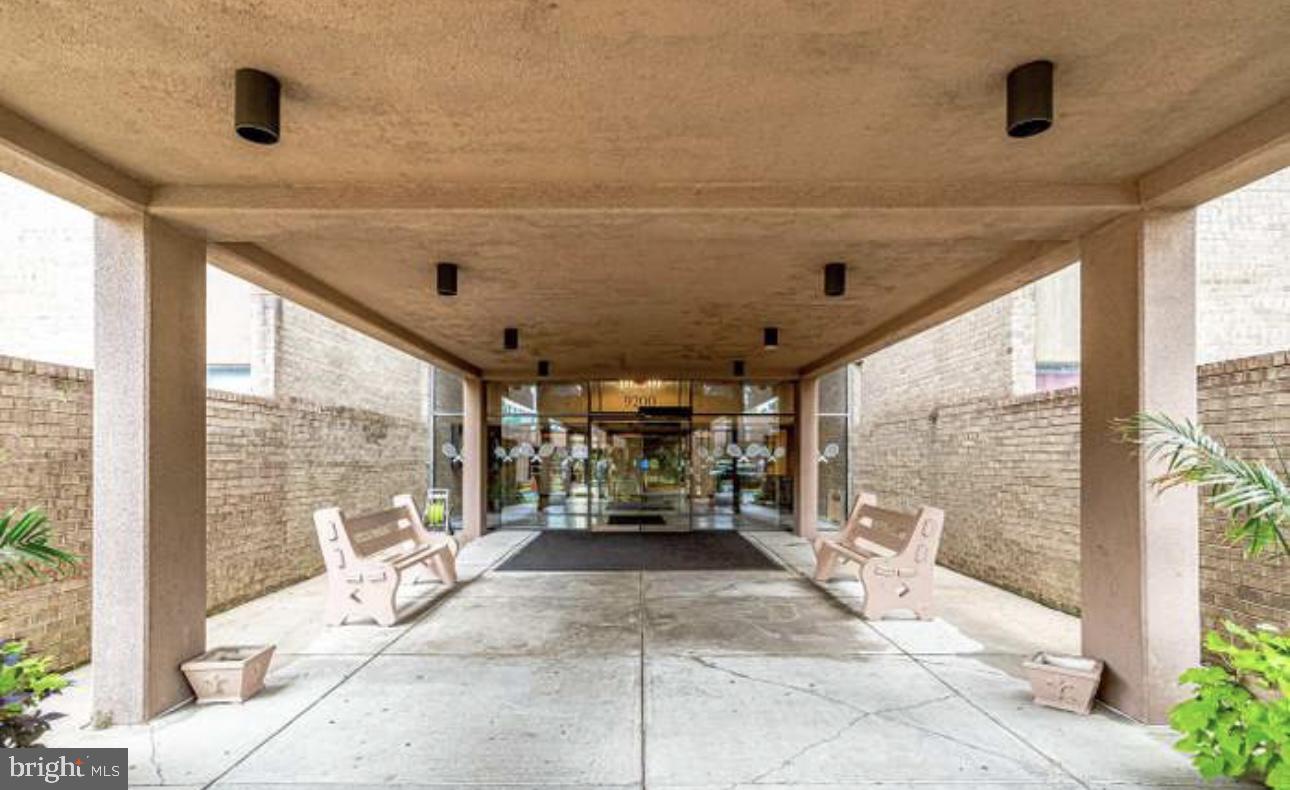 ***MOVE IN SPECIAL 50% off first month RENT!**
For Lease | $2,100/Month | All Utilities Included
Welcome to your hidden gem in the highly sought-after Racquet Club Condominium Community!
This newly updated and well-maintained condo offers the perfect blend of comfort, convenience, and value. Enjoy a spacious open-concept living and dining area filled with natural sunlight, perfect for entertaining or relaxing. Step out onto the large private balcony—ideal for morning coffee or tending to your favorite plants.
The kitchen features ample cabinet space and brand-new stainless steel appliances, while the master bedroom includes a walk-in closet for added convenience.
All utilities are included, and a dedicated parking space comes with the unit.
Community amenities include:
✔️ 24-hour front desk and security
✔️ Party room
✔️ Outdoor pool
✔️ Picnic and BBQ area
Commuter-friendly location:
🚌 Bus stop just steps away to Fort Totten & College Park
🚆 10-minute drive to Red & Green Metro Lines
🚈 Upcoming Purple Line Metro station just 1 mile away
🚗 5 minutes to I-495/I-95, University of Maryland & National Archives
Don’t miss out on this rare opportunity to lease a well-appointed condo with unbeatable value and convenience. Schedule your tour today!