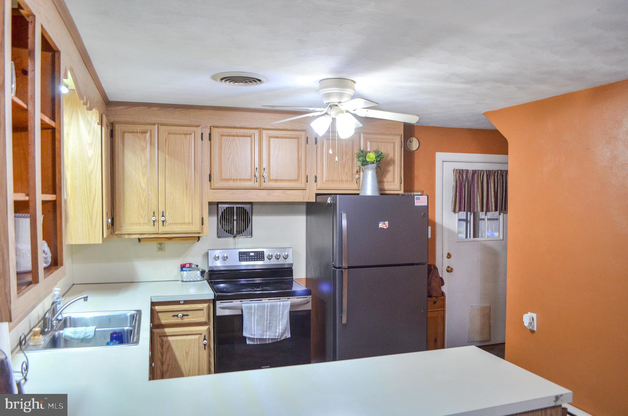 FREYSVILLE - Residential