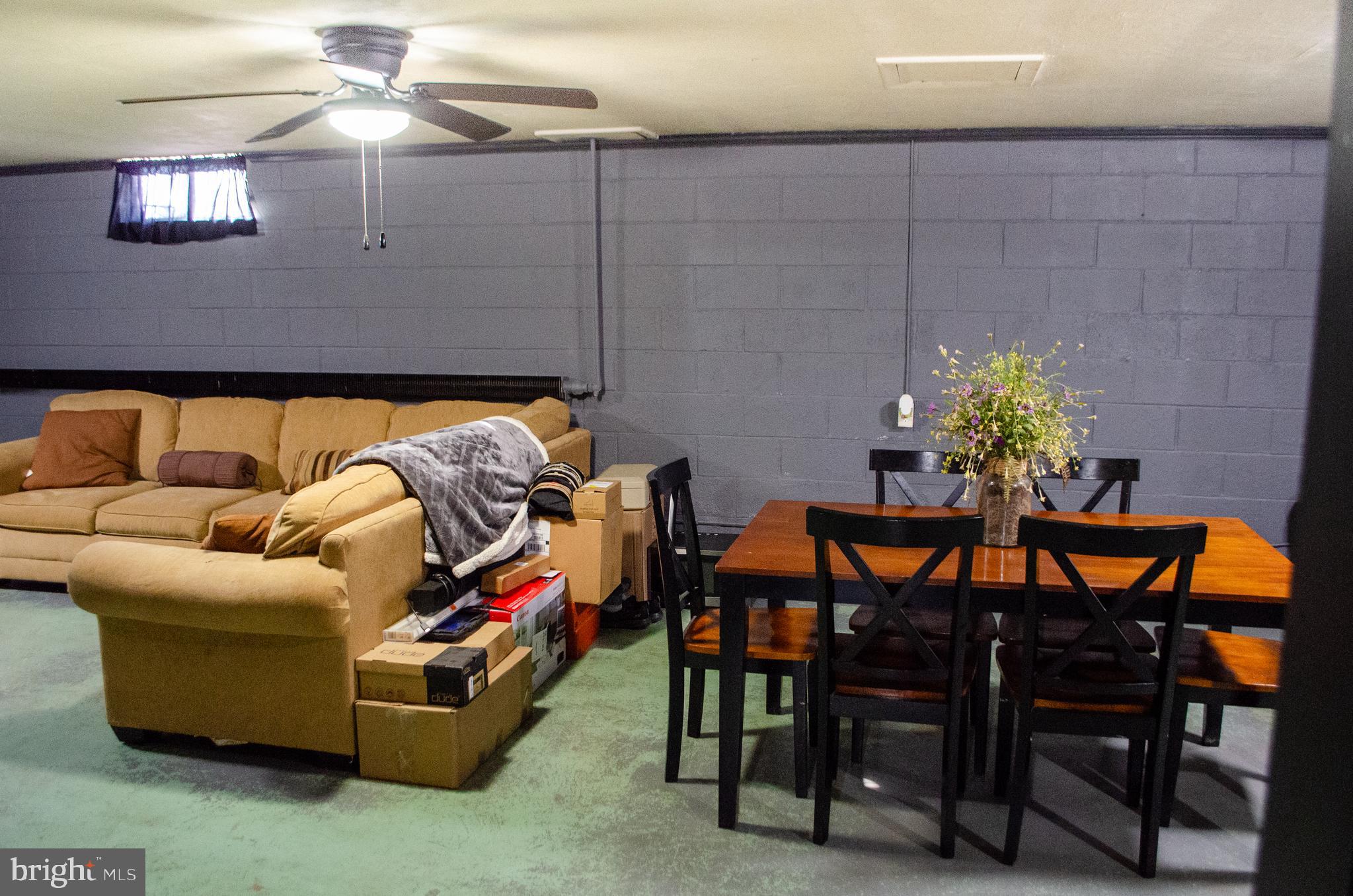 FREYSVILLE - Residential