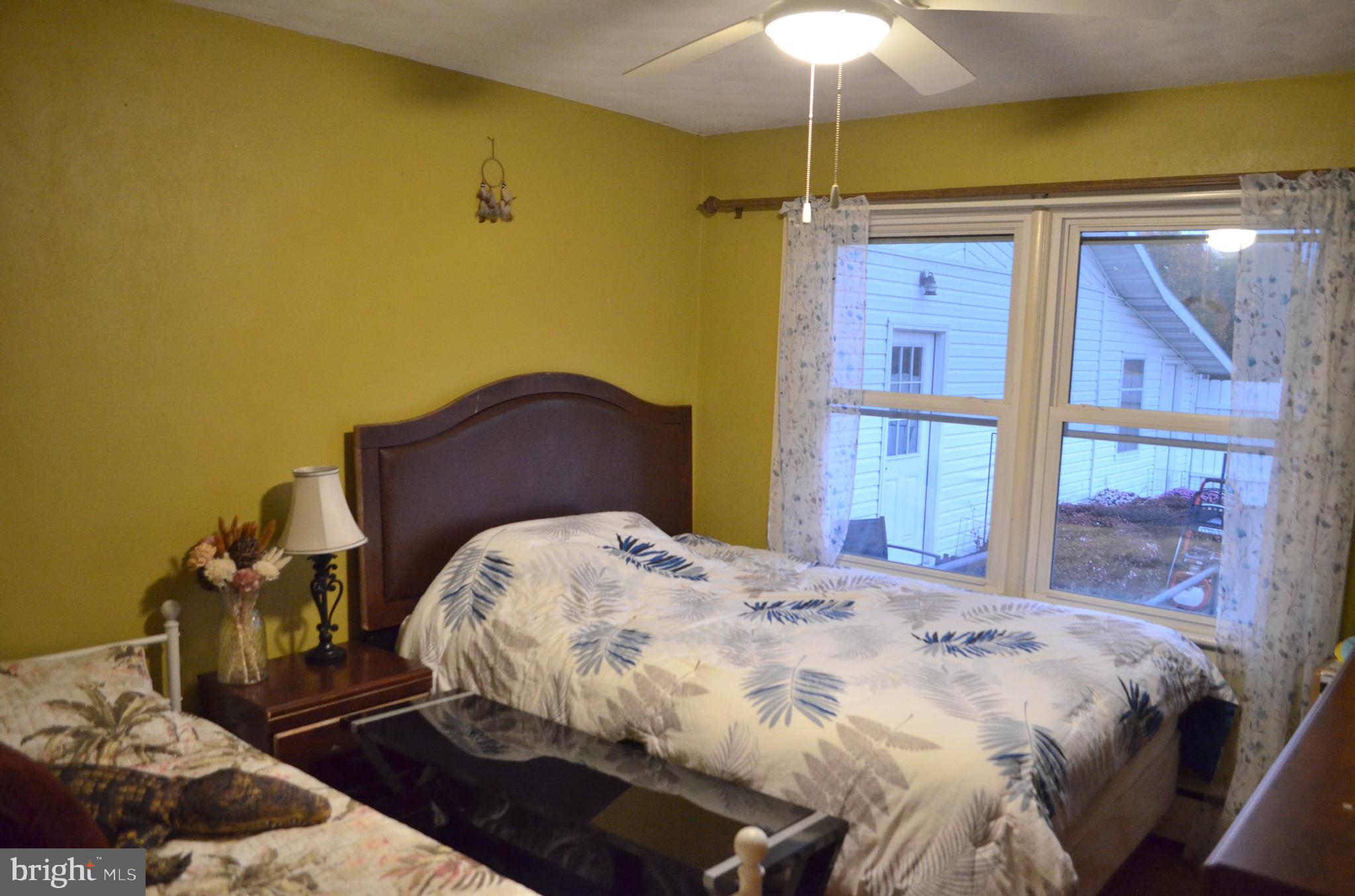 FREYSVILLE - Residential