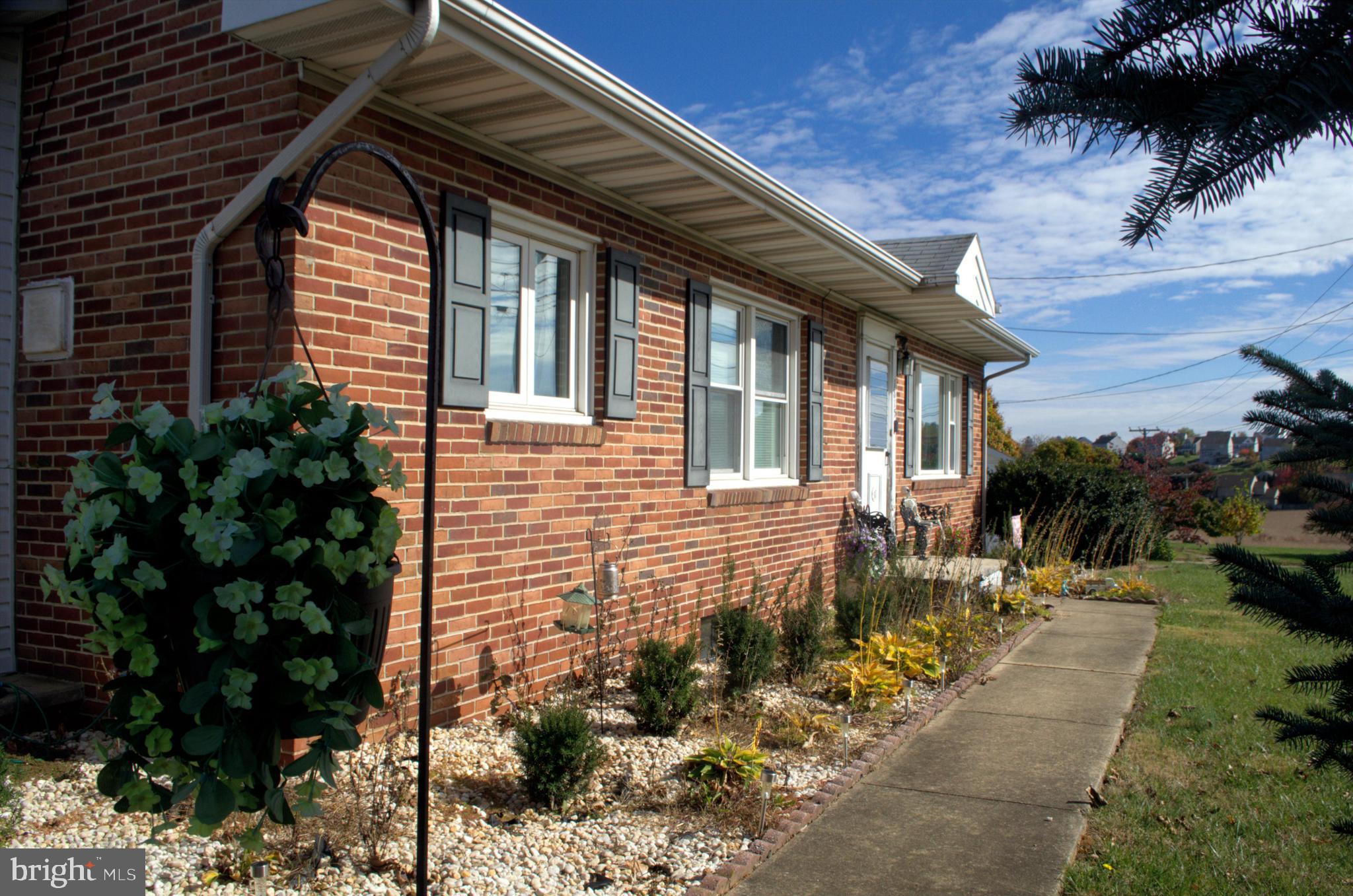 FREYSVILLE - Residential