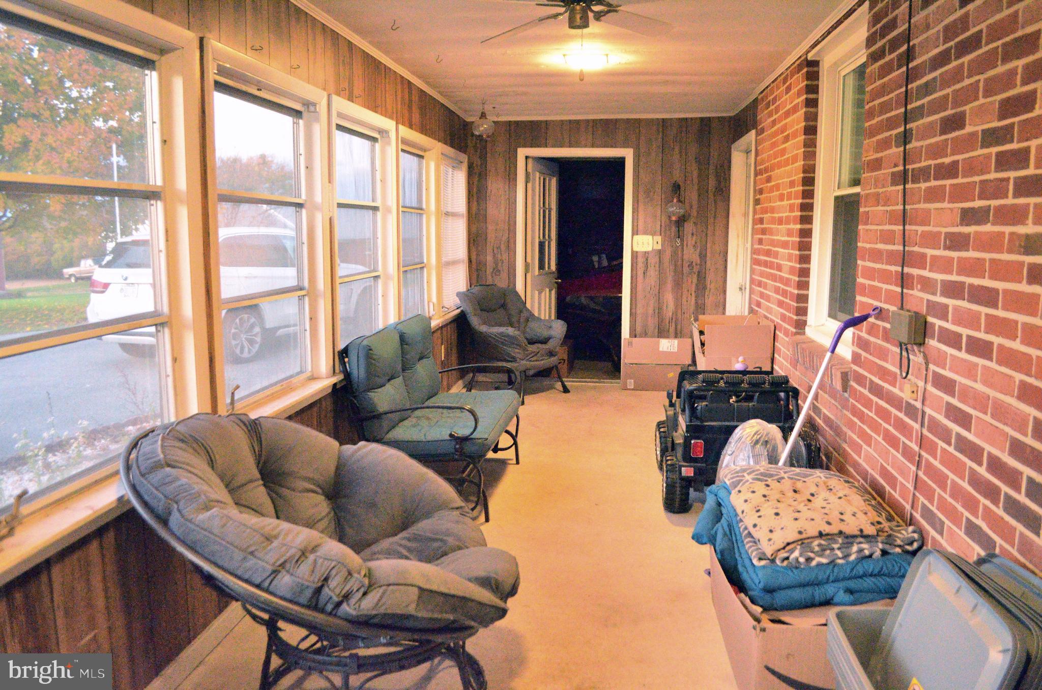 FREYSVILLE - Residential