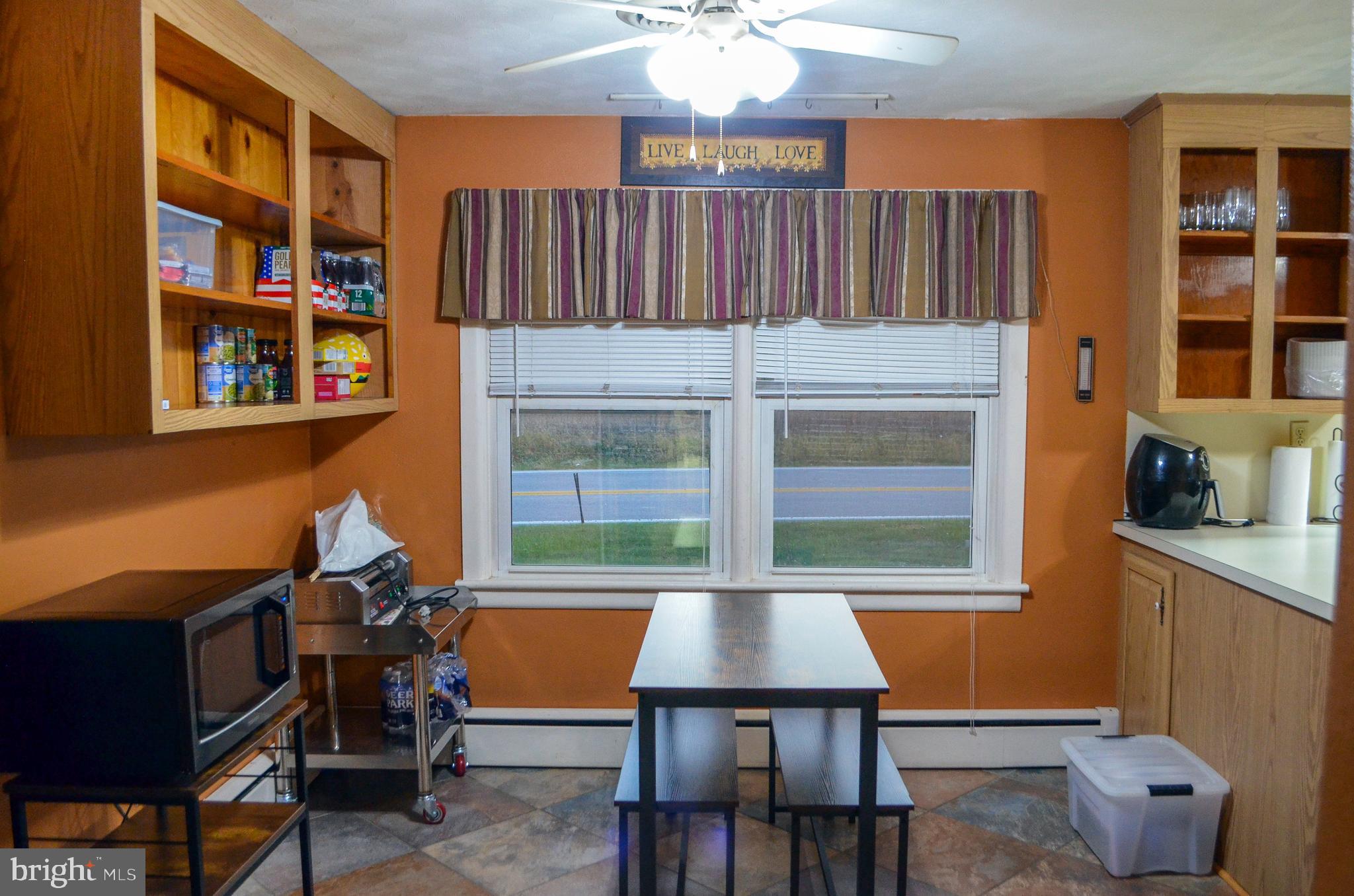 FREYSVILLE - Residential