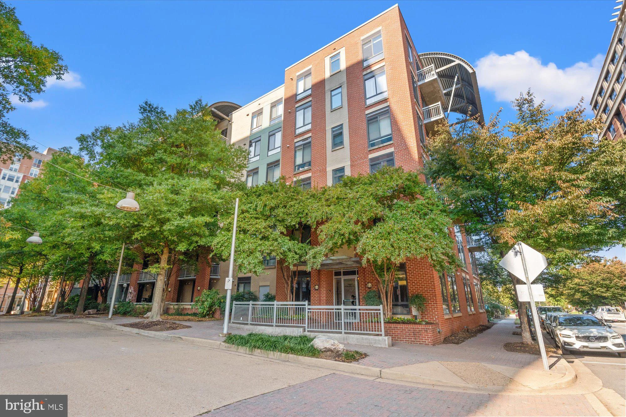 1200 N Hartford Street Unit 505