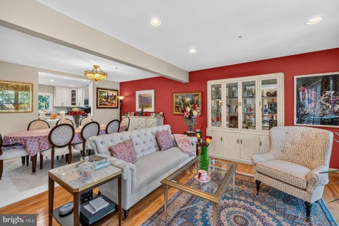 Townhouse For Sale - 11306 Hollowstone Drive<br/> ROCKVILLE, MD 20852