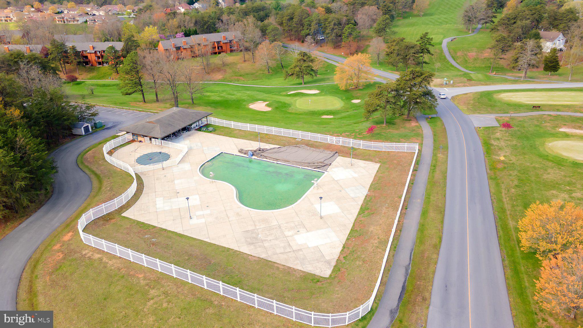 THE WOODS - Residential