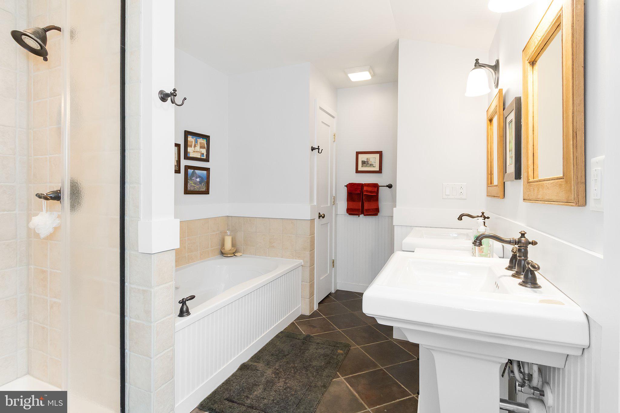 THE WOODS - Residential