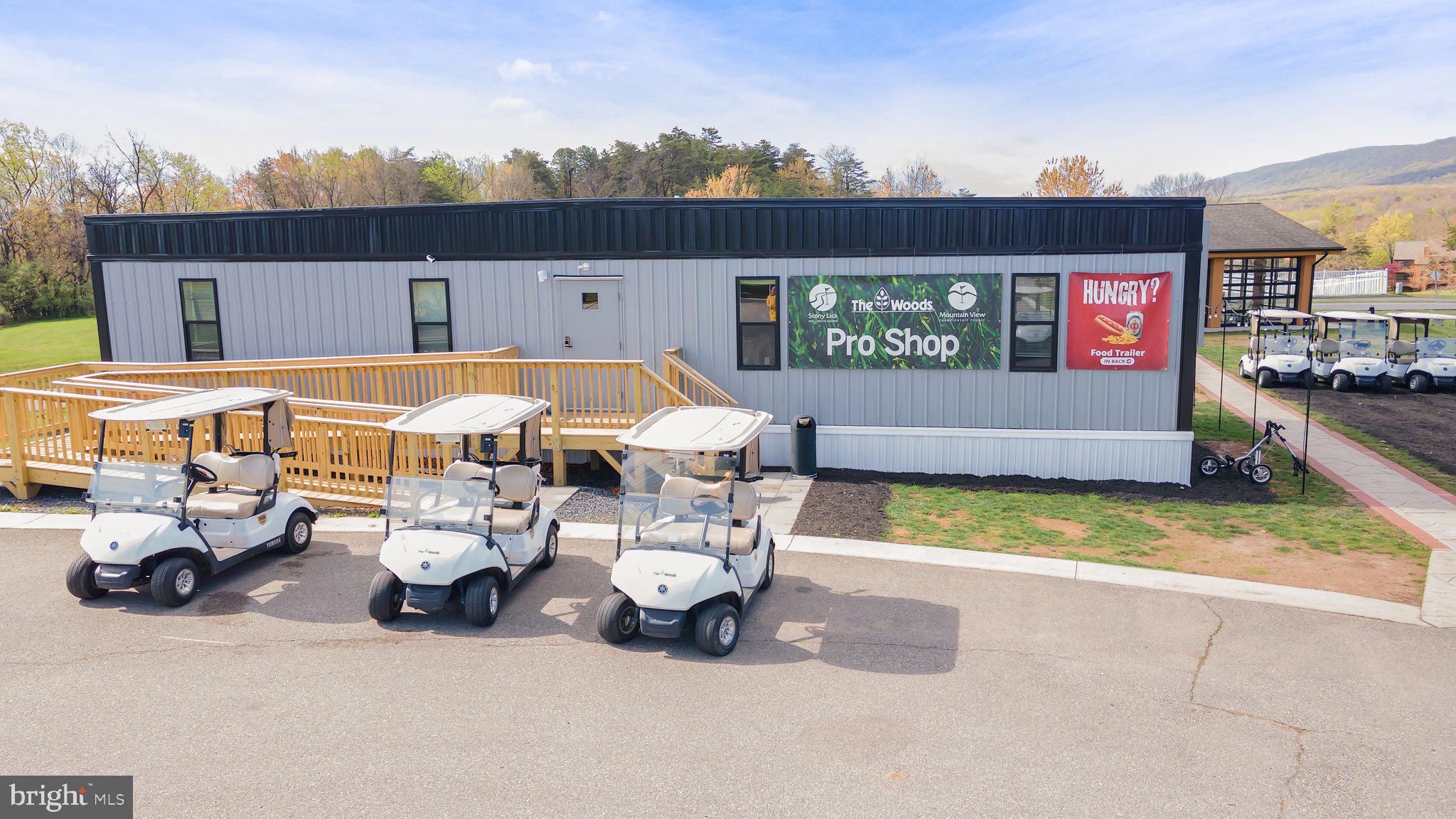 THE WOODS - Residential