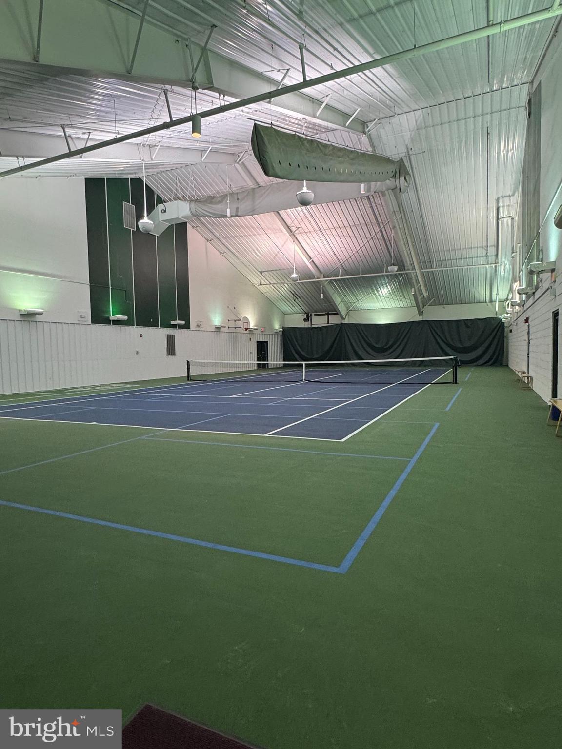 THE WOODS - Residential