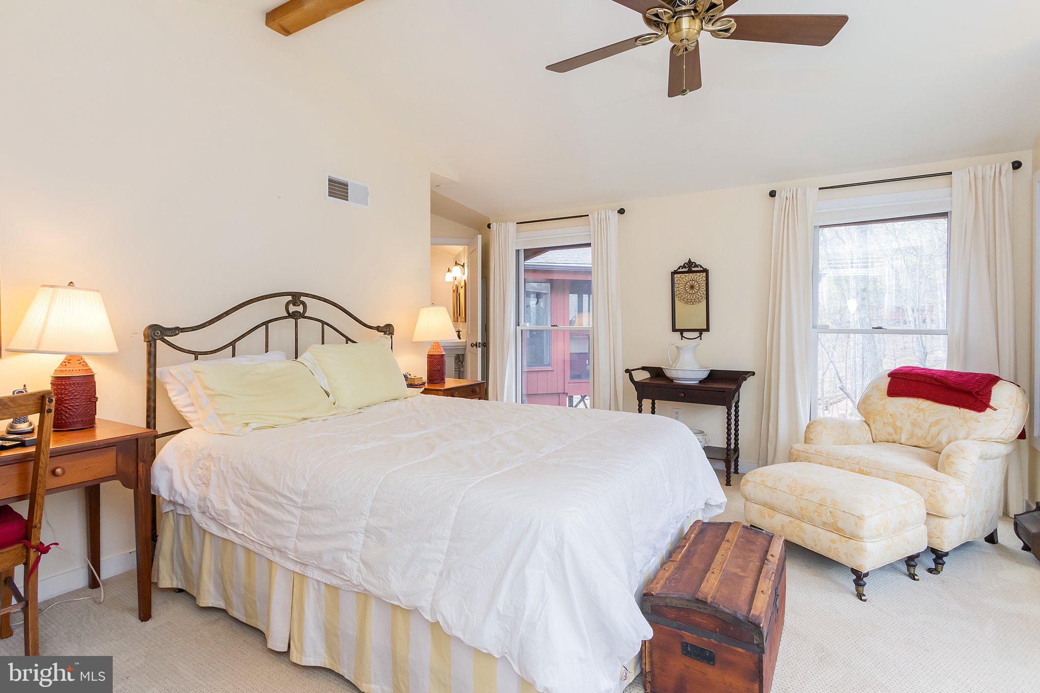 THE WOODS - Residential