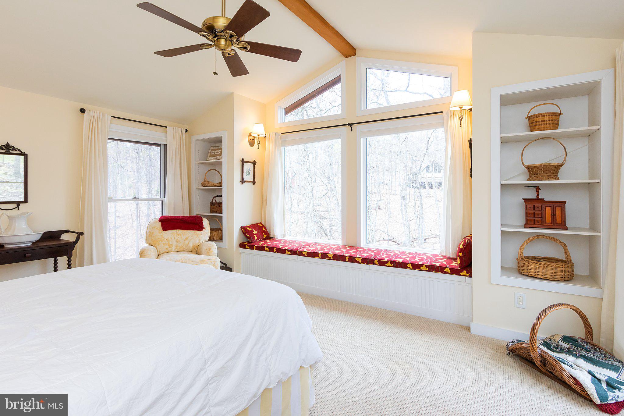 THE WOODS - Residential