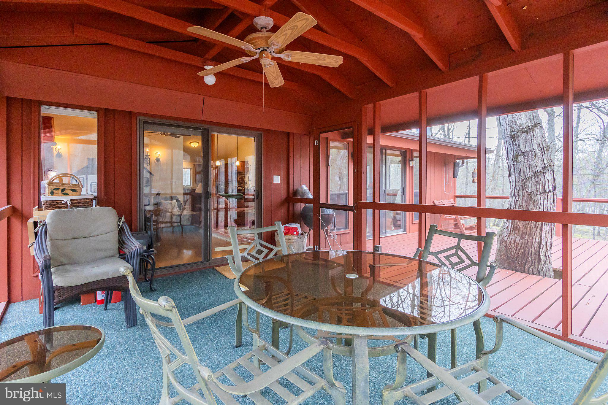 THE WOODS - Residential