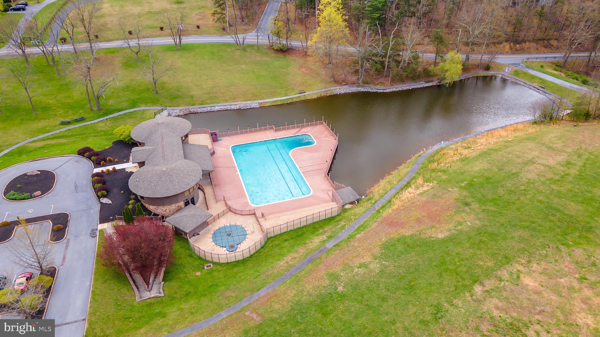 THE WOODS - Residential