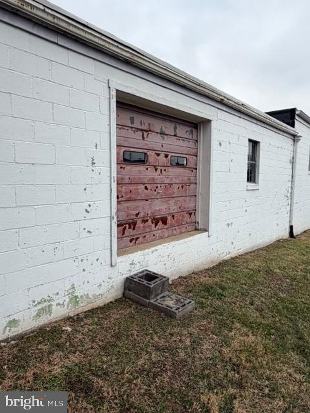 Photo of 2110 Brougher Lane #D, YORK, PA 17408 (MLS # PAYK2097062)