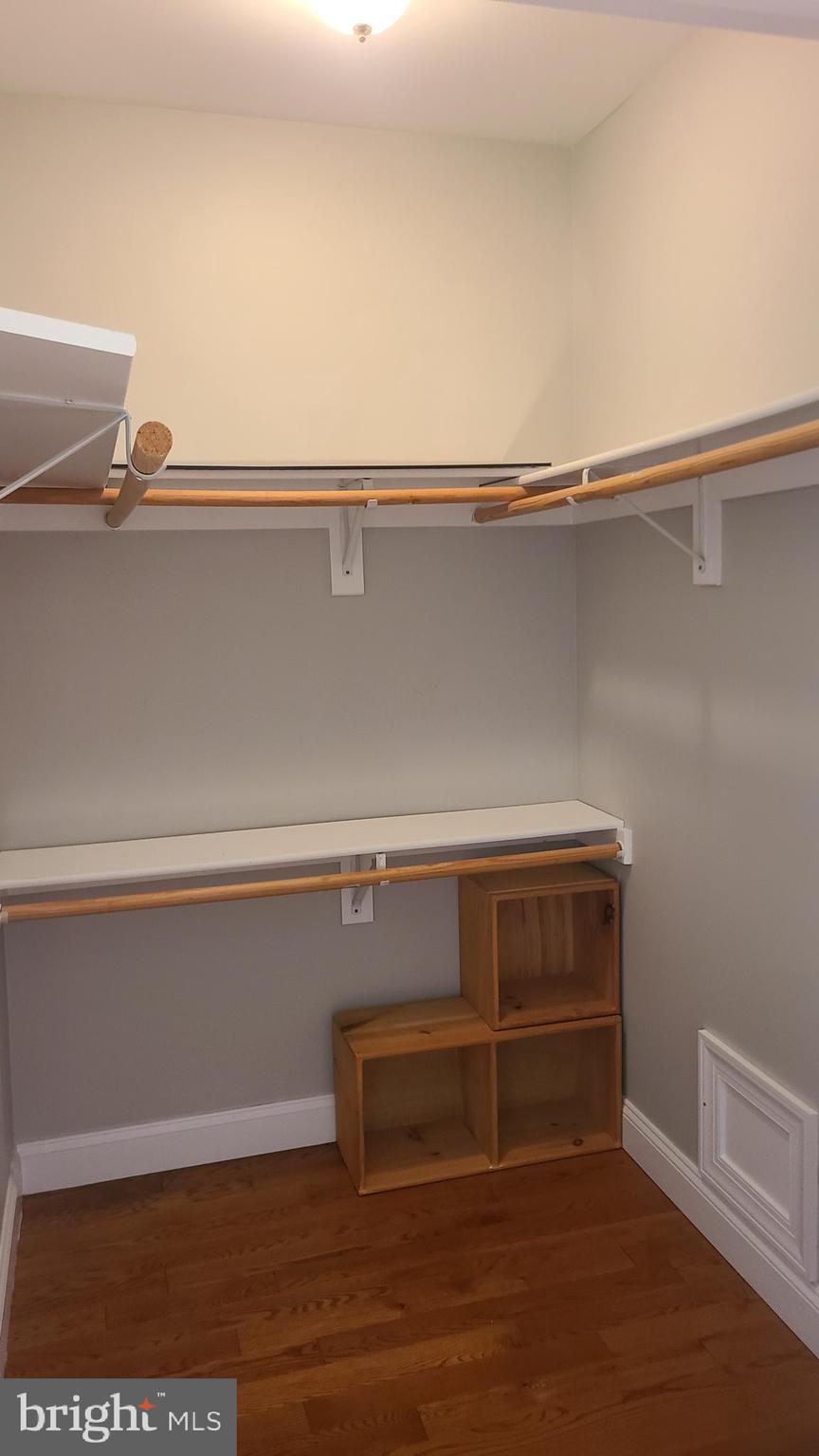 SENECA POINTE - Residential