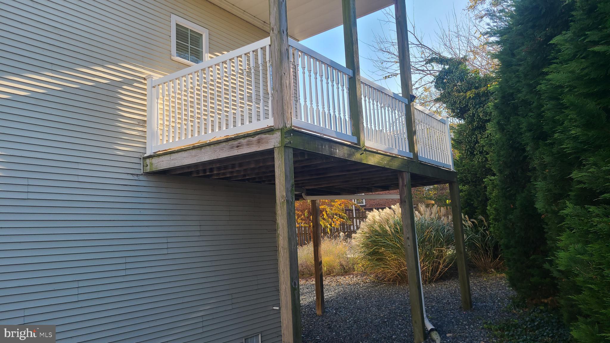 SENECA POINTE - Residential