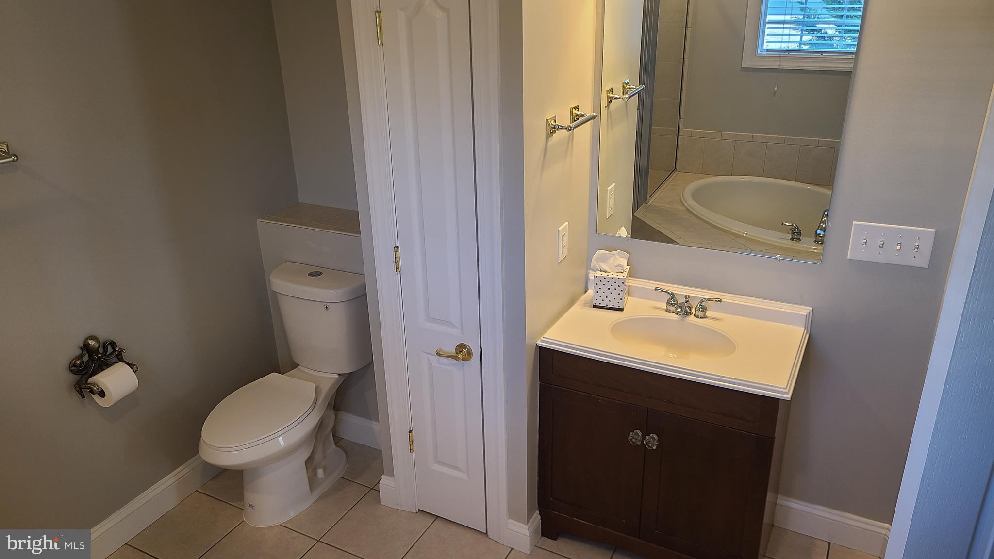 SENECA POINTE - Residential