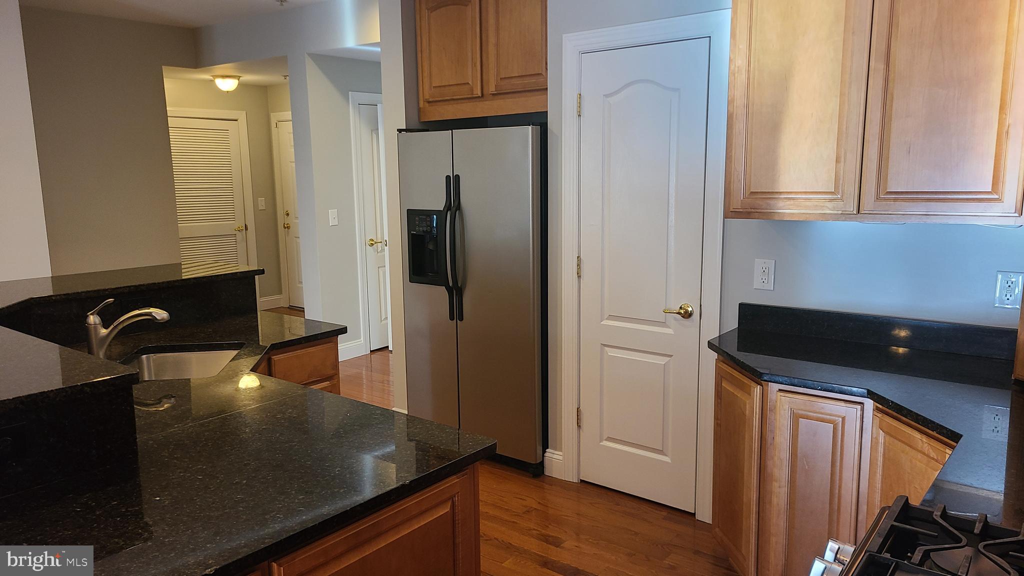 SENECA POINTE - Residential