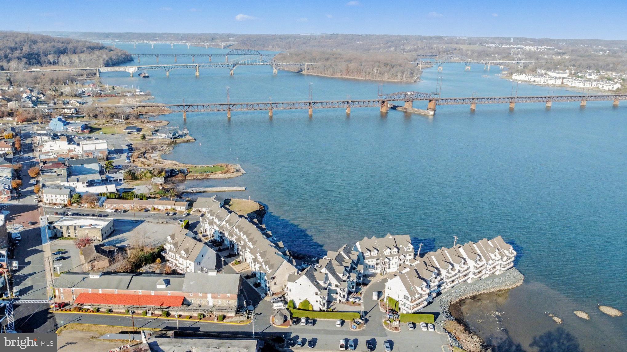 SENECA POINTE - Residential