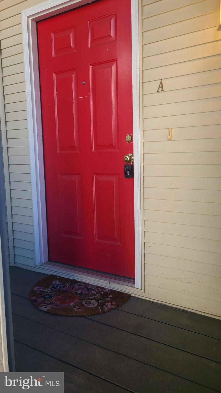 SENECA POINTE - Residential