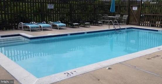 SENECA POINTE - Residential