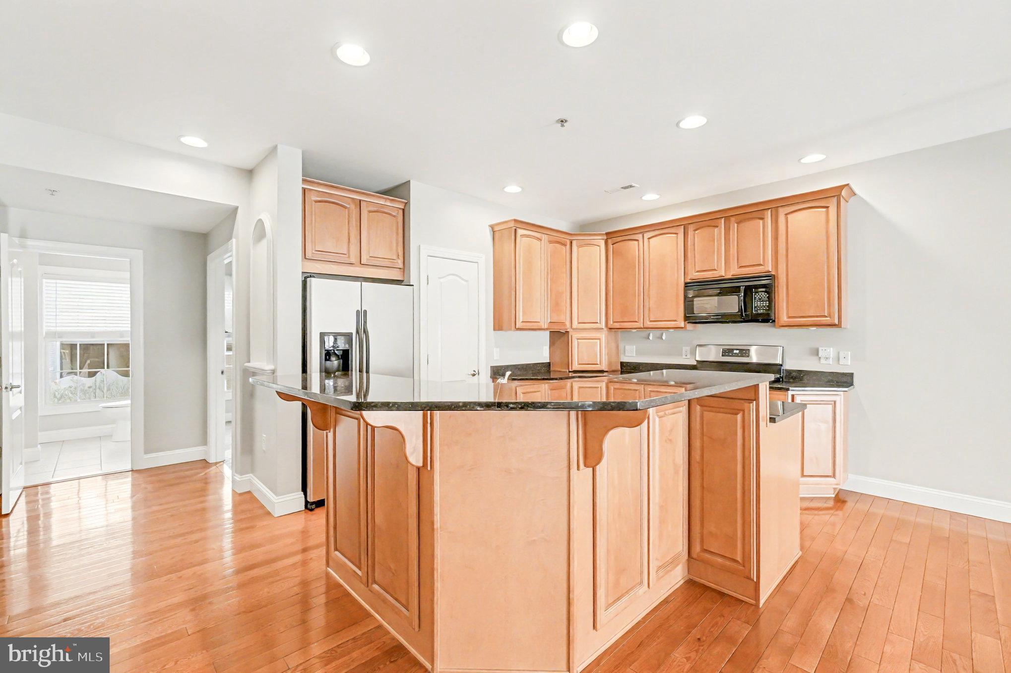 SENECA POINTE - Residential