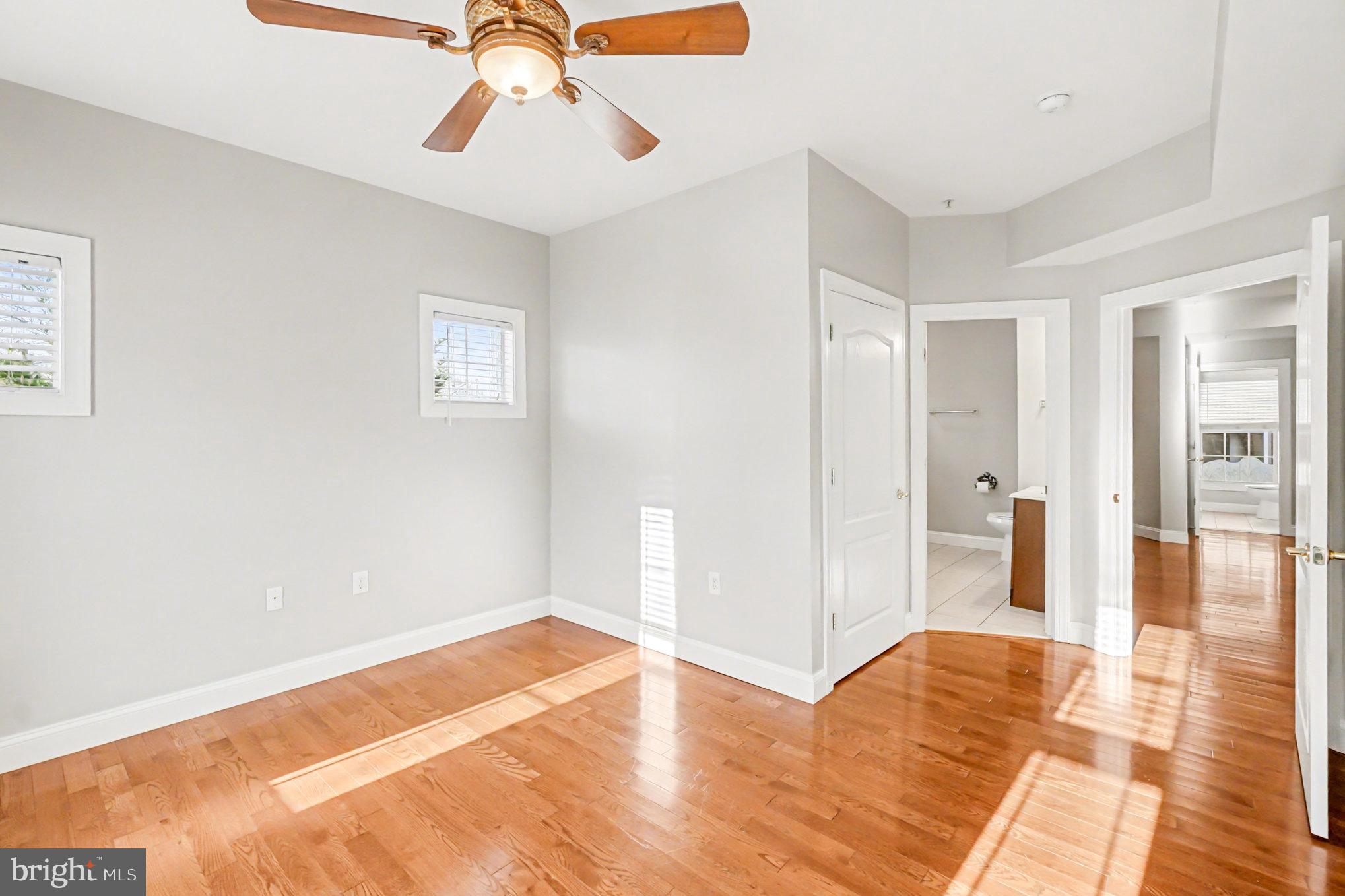 SENECA POINTE - Residential