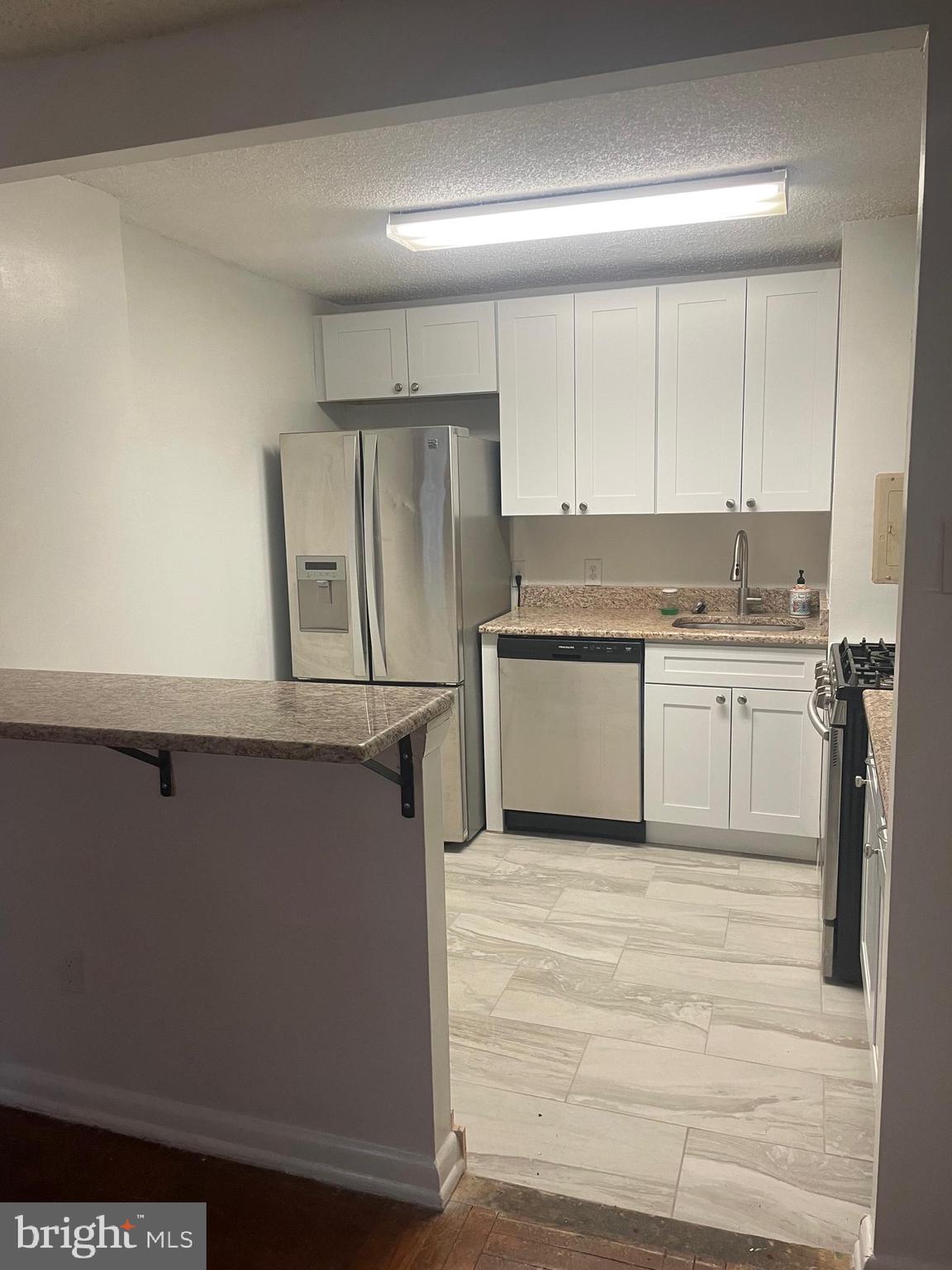 RADNOR HOUSE - Residential Lease