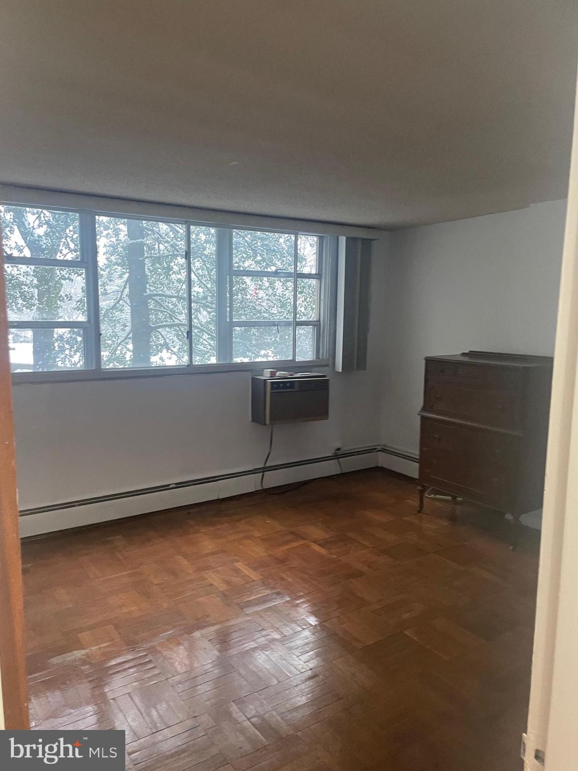 RADNOR HOUSE - Residential Lease