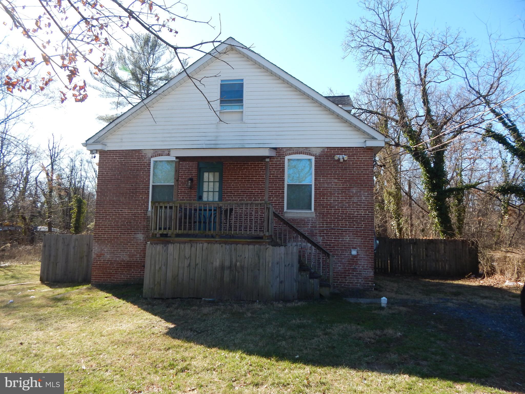611 STONEY LANE