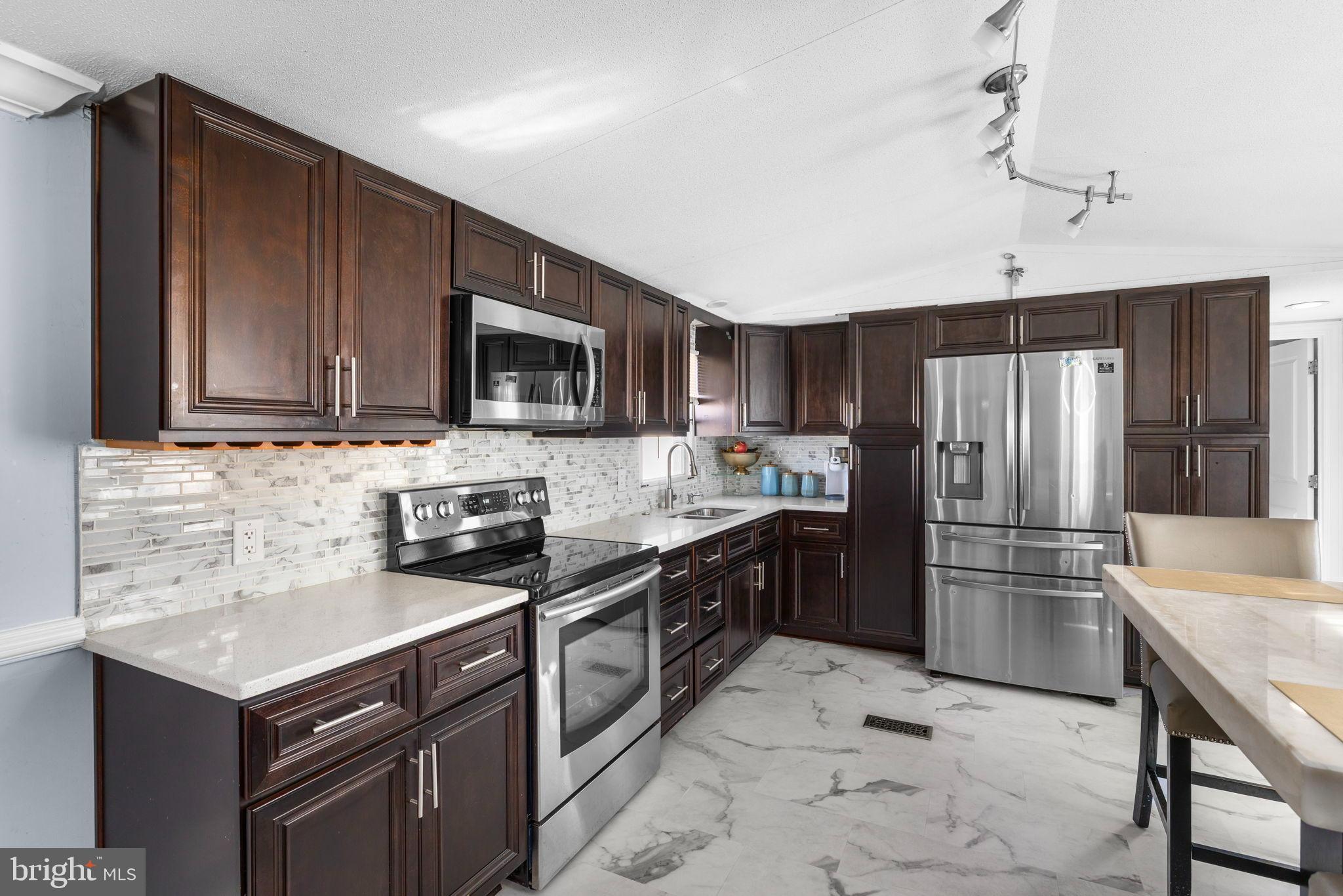 FOXWOOD - Residential