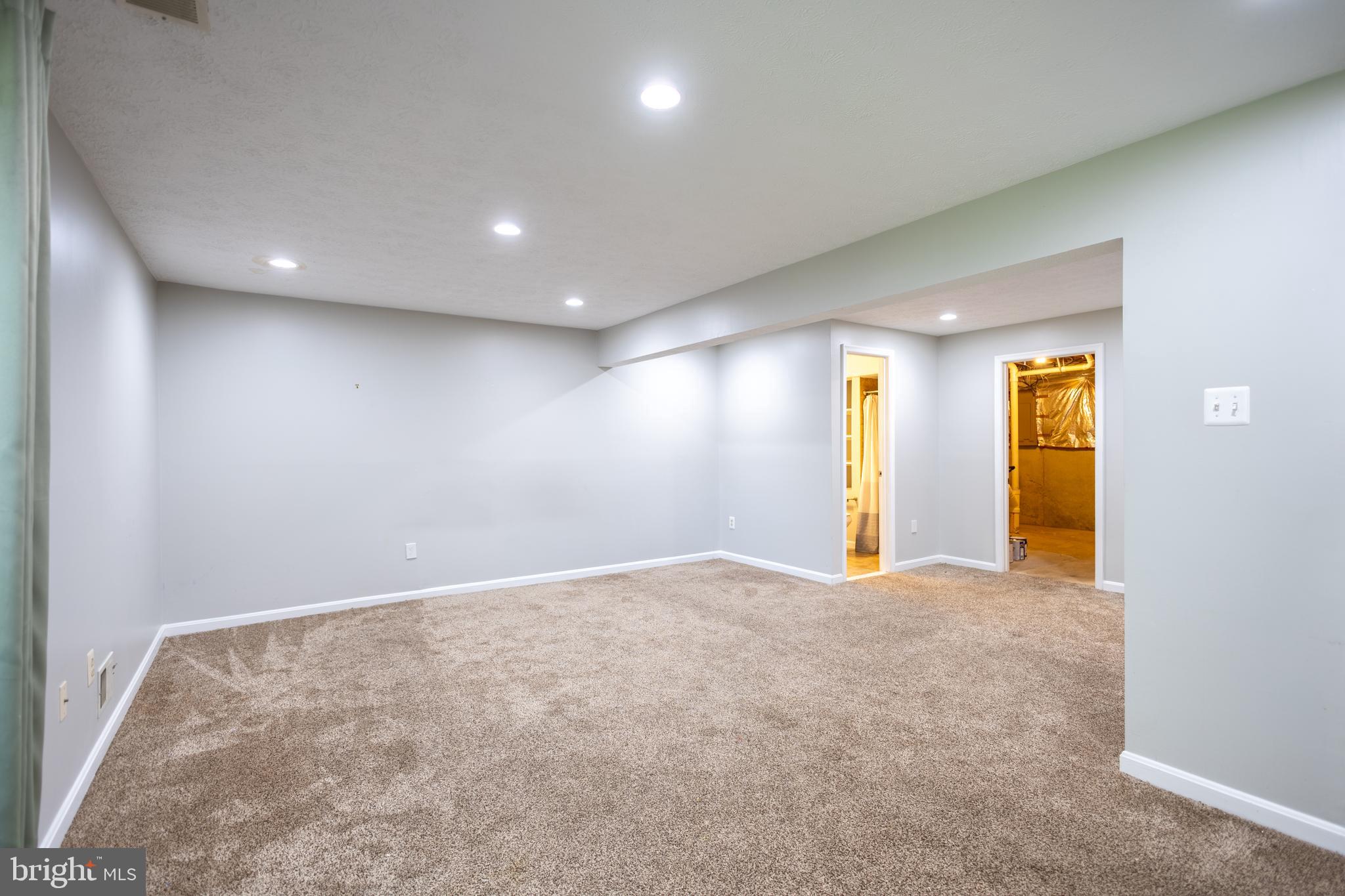 ELLICOTT MILLS - Residential Lease