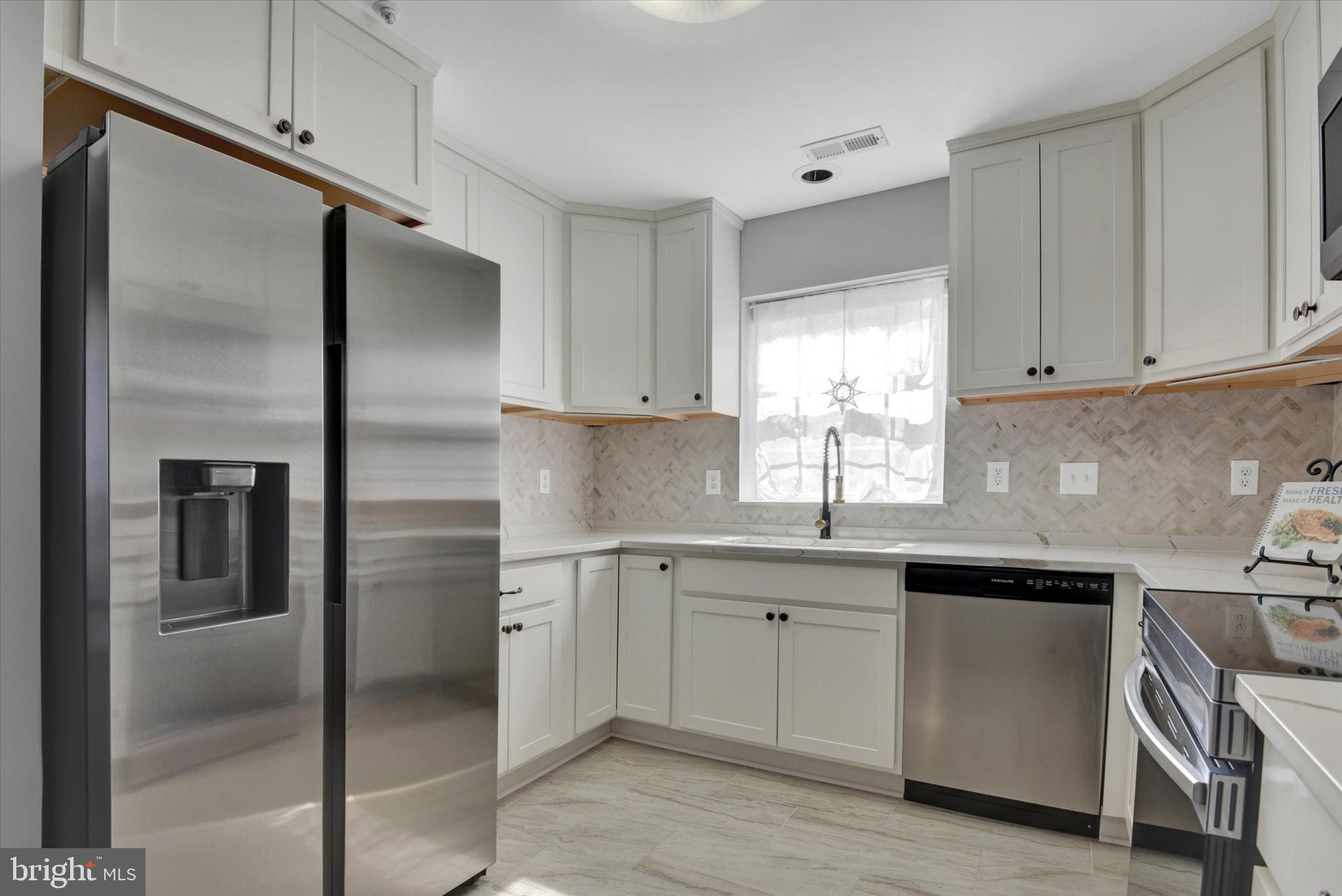 RIDGEVIEW - Residential