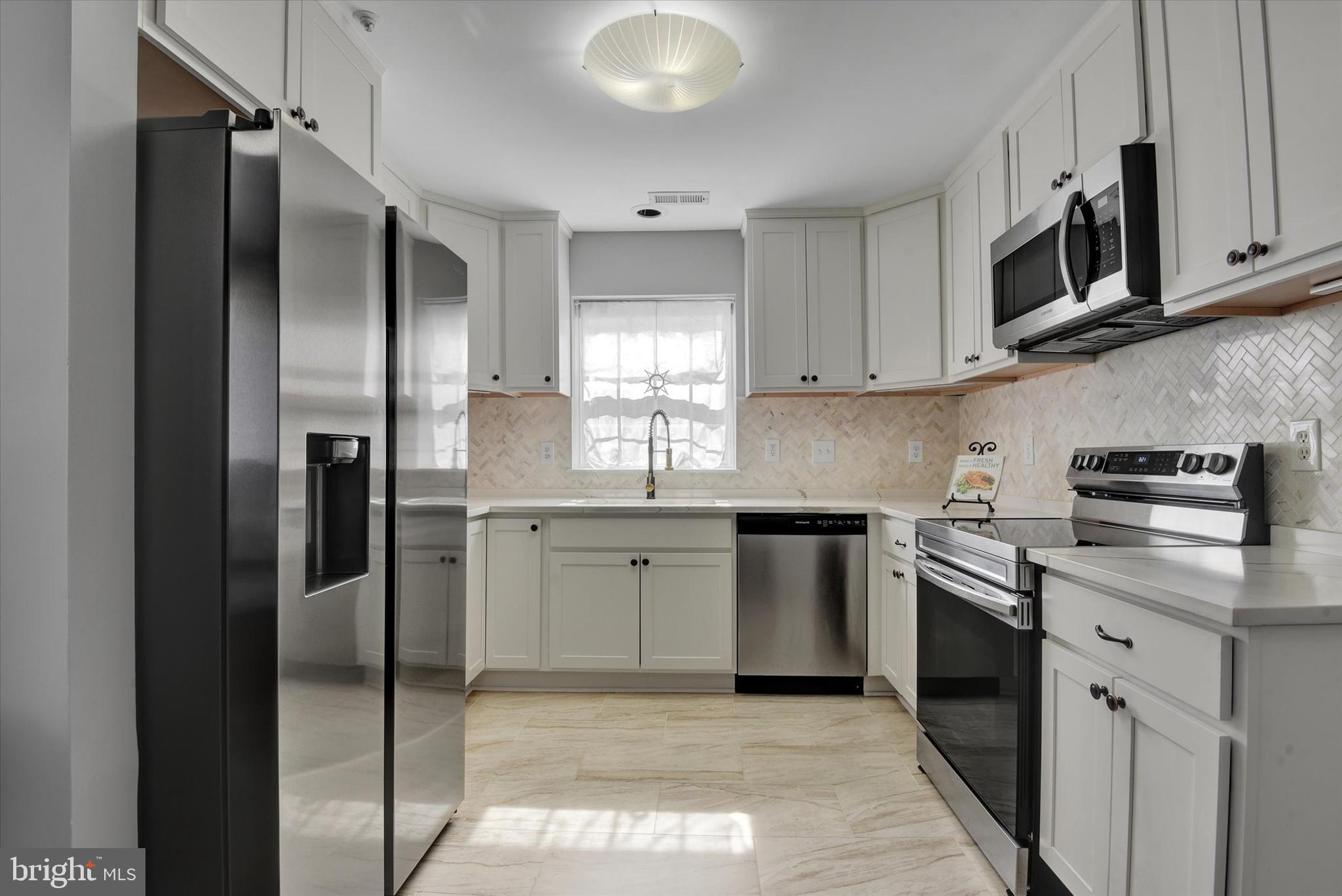 RIDGEVIEW - Residential