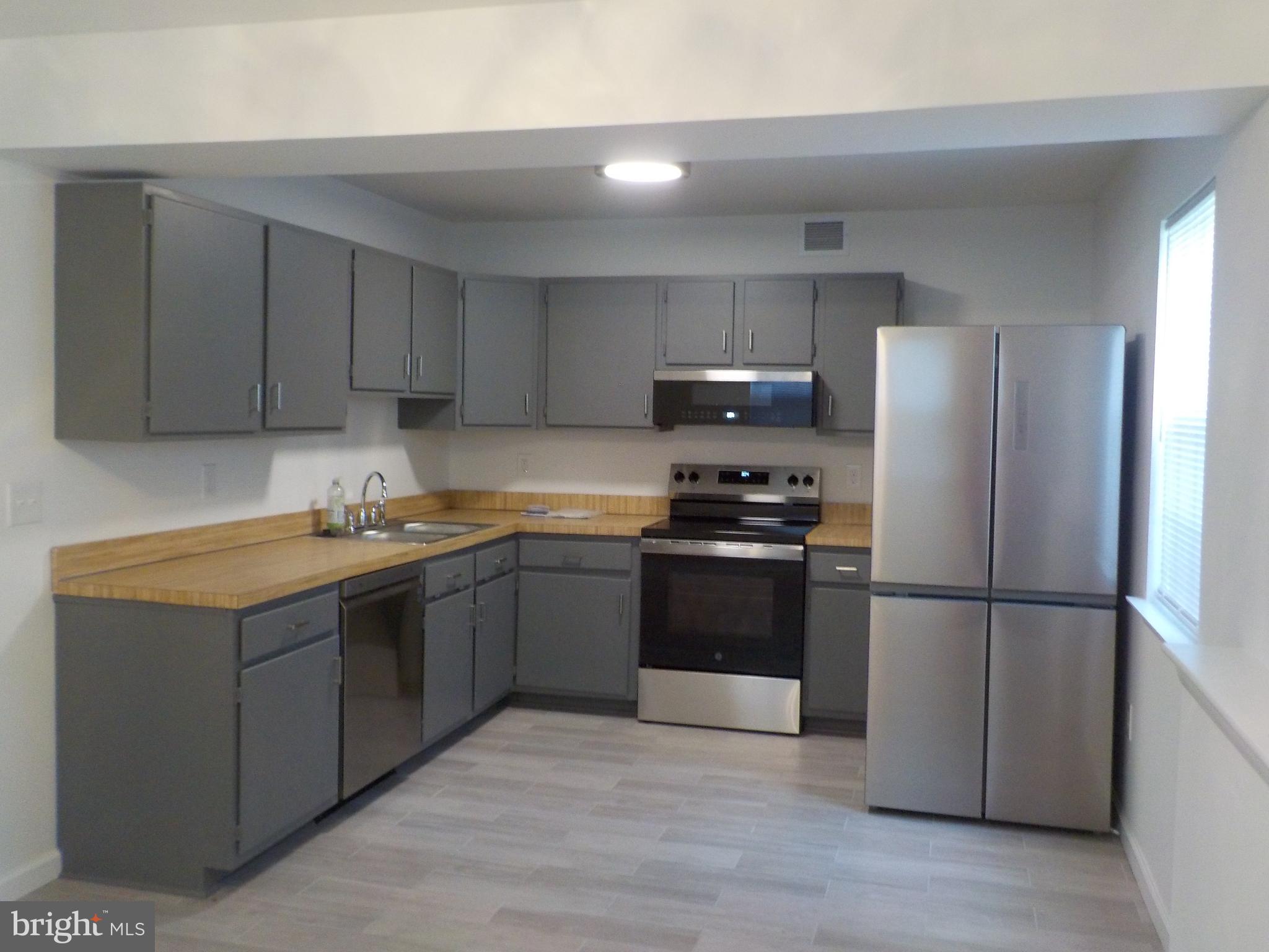 DALE CITY - Residential Lease