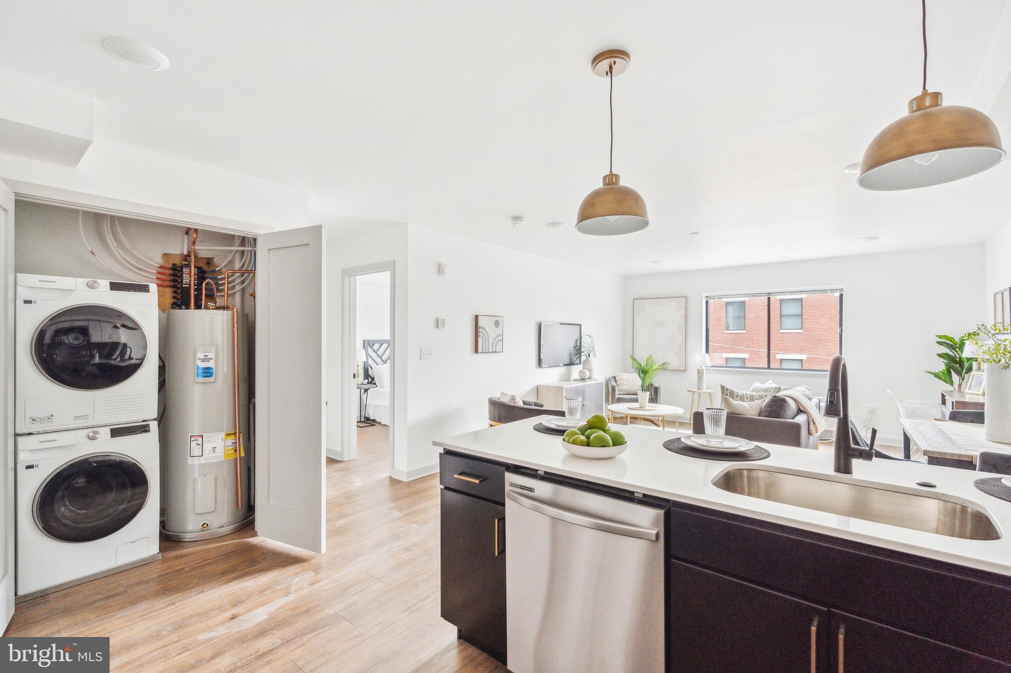 6515 RIDGE AVENUE 608