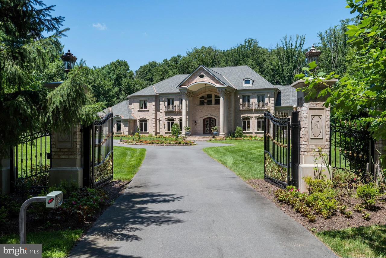 FORESTVILLE - Residential