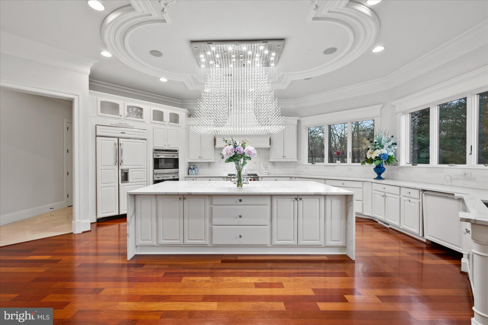 FORESTVILLE - Residential