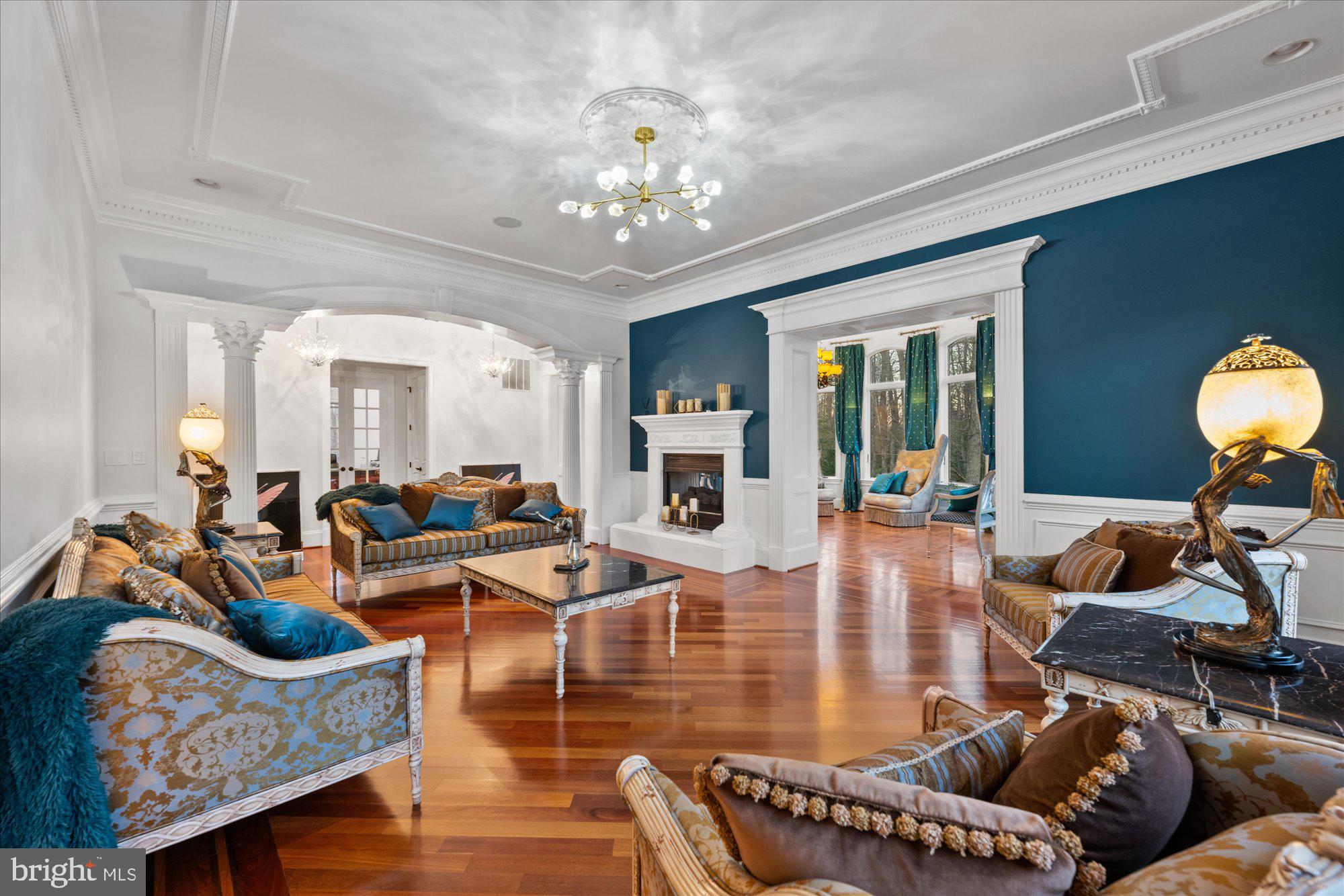 FORESTVILLE - Residential