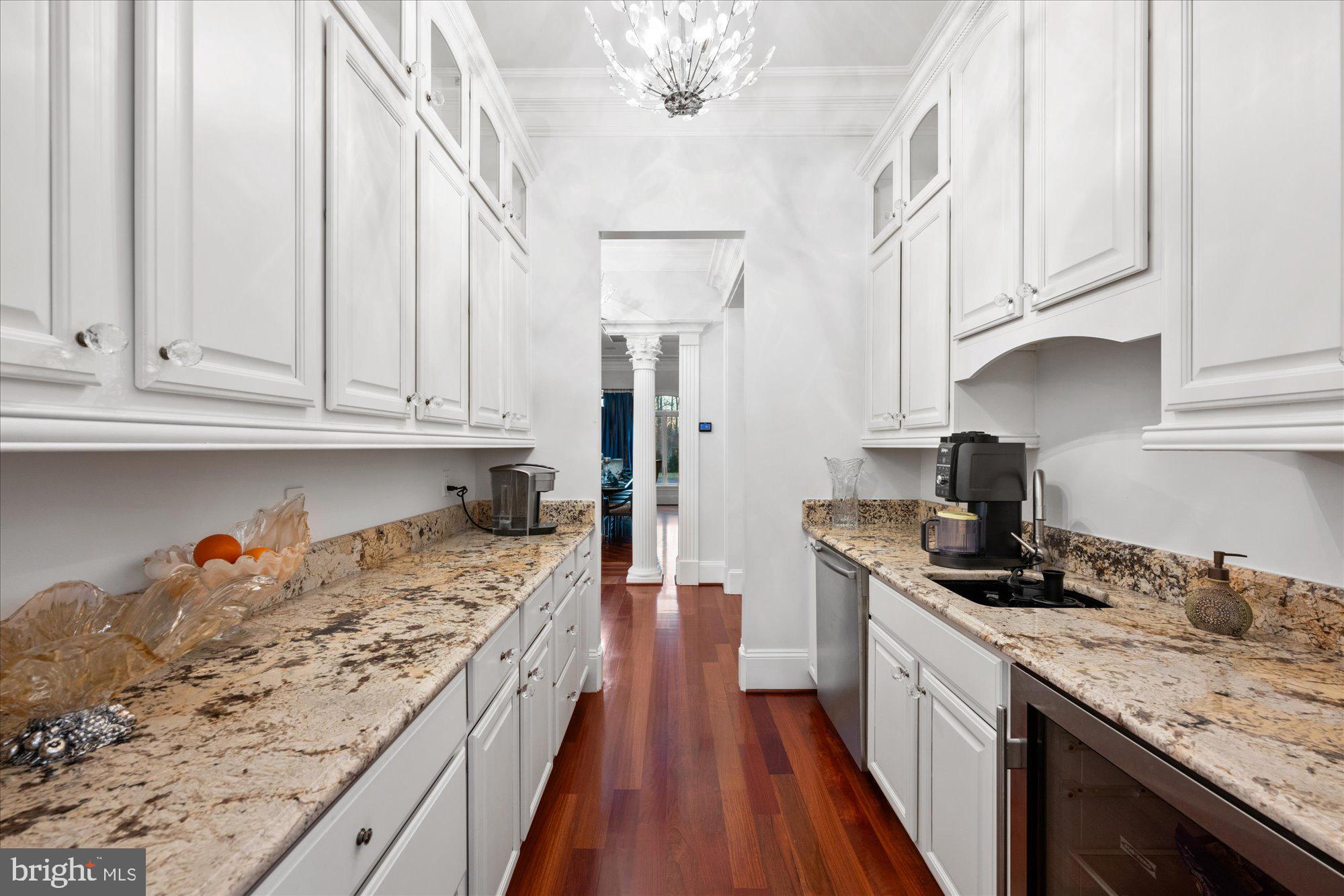 FORESTVILLE - Residential