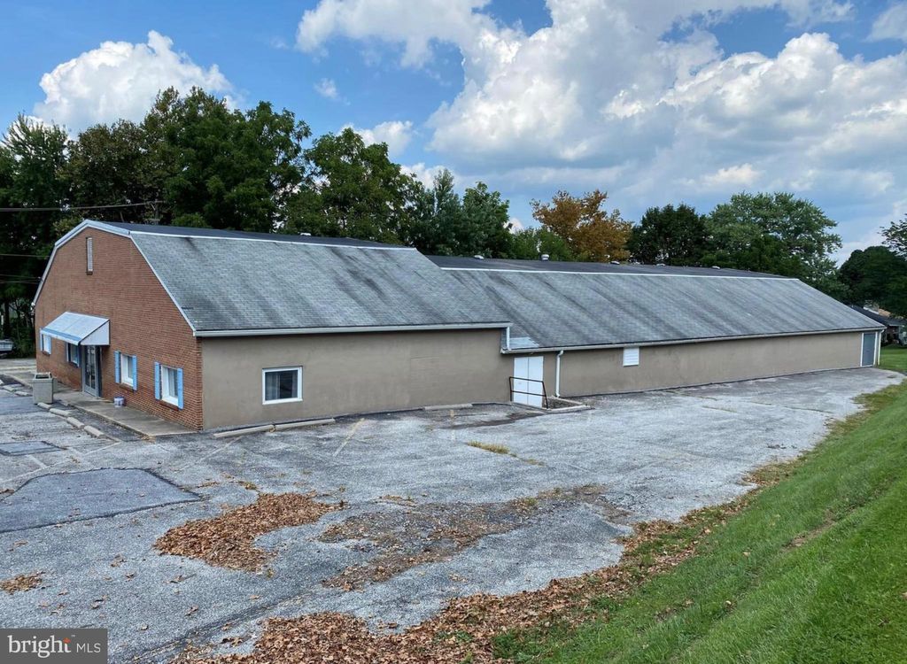 Photo of 9335 S Susquehanna Trail S, SEVEN VALLEYS, PA 17360 (MLS # PAYK2075120)